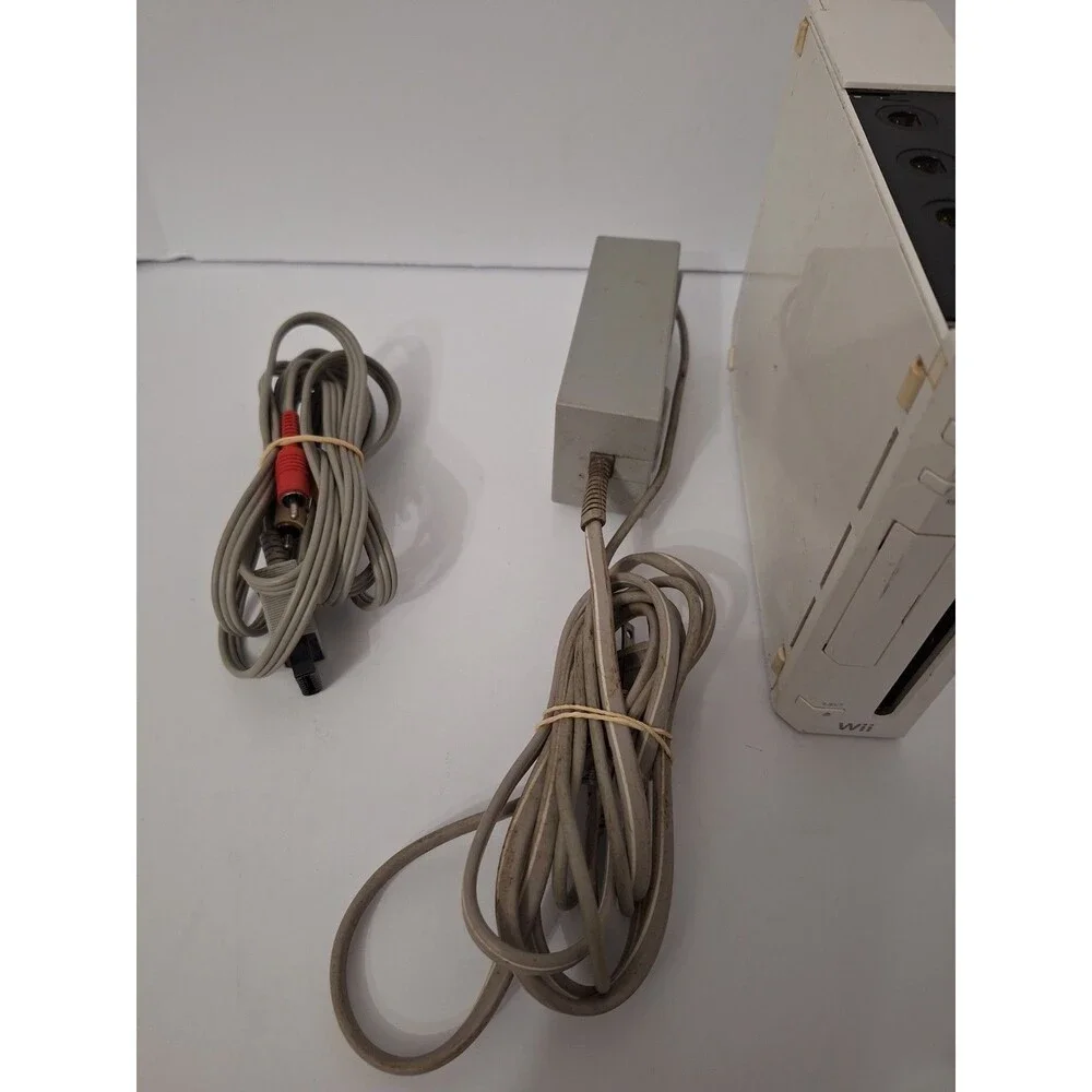 Nintendo Wii Console Only RVL-001 Gamecube Backwards Compatible+ Power  TESTED